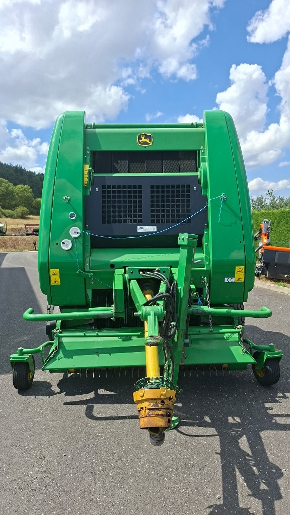 Presse balles rondes JOHN DEERE 854 MaxiCut - photo slide 2