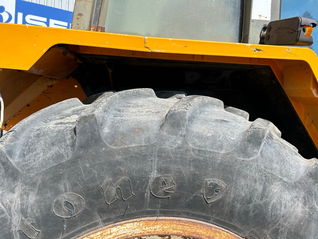 Tracteur RENAULT 110-54 - photo slide 10