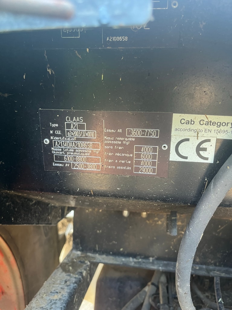Tracteur chargeur CLAAS ARION 410 - photo slide 5