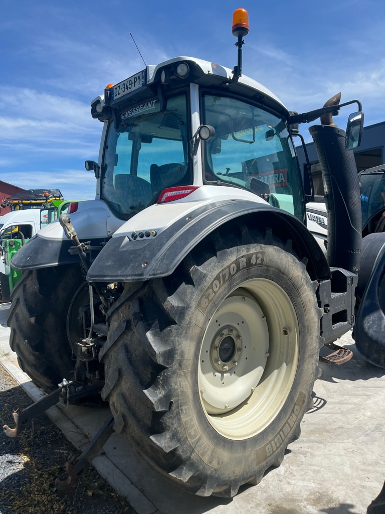 Tracteur VALTRA T174Versu  - photo slide 3