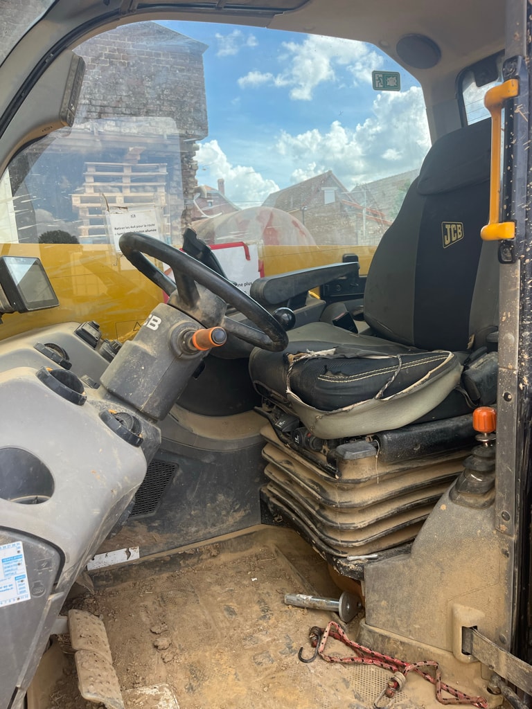 Telescopique JCB 542.7 AGRI PLUS - photo slide 11