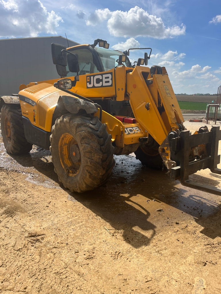 Telescopique JCB 542.7 AGRI PLUS - photo slide 2