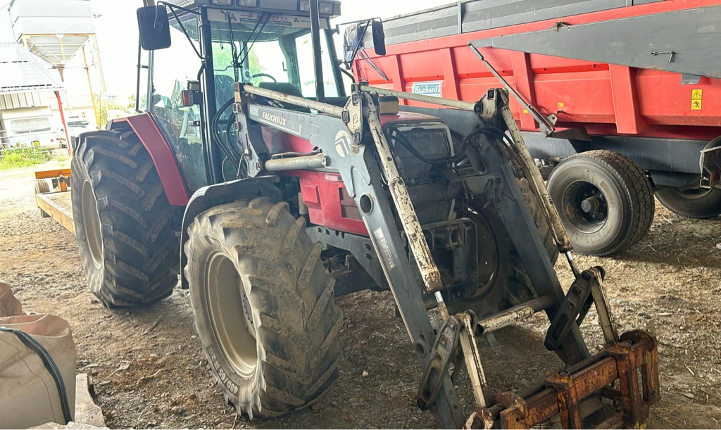 Tracteur MASSEY FERGUSON 6160 - photo slide 2