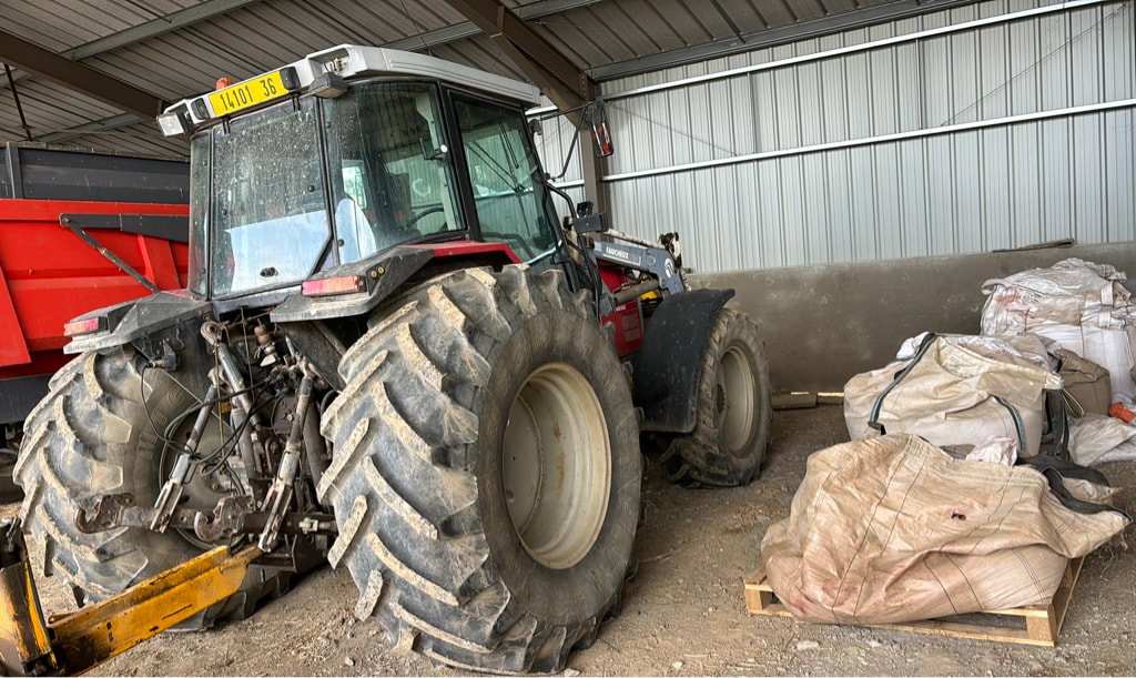 Tracteur MASSEY FERGUSON 6160 - photo slide 3