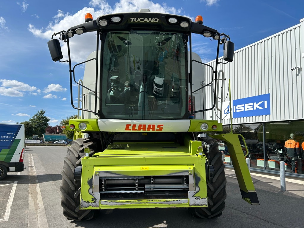 Moissonneuse CLAAS TUCANO 570 - photo slide 2
