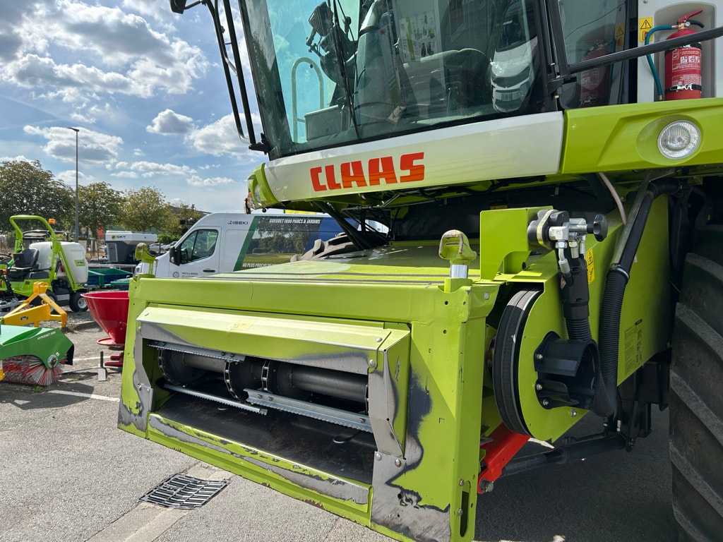 Moissonneuse CLAAS TUCANO 570 - photo slide 15