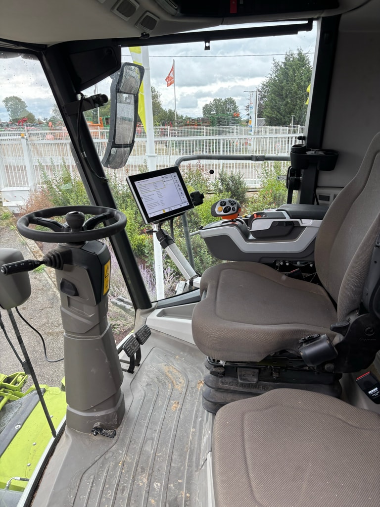 Moissonneuse CLAAS Trion 650 - photo slide 20