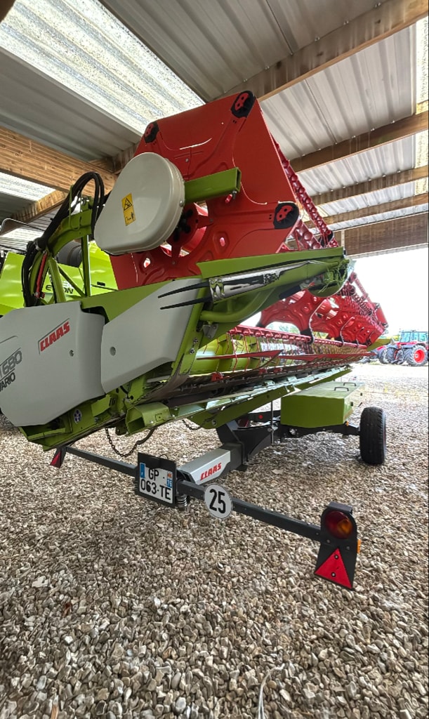 Moissonneuse CLAAS Trion 650 - photo slide 18