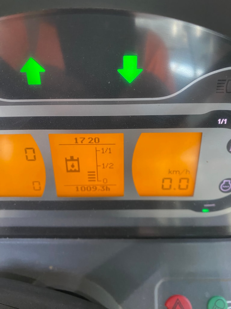 Tracteur FENDT 718 VARIO POWER - photo slide 9