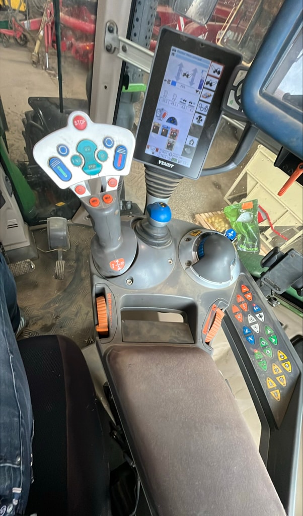 Tracteur FENDT 720 VARIO POWER - photo slide 12