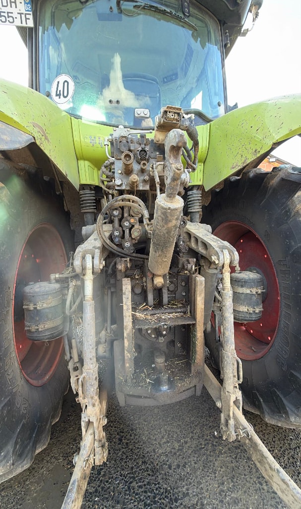 Tracteur CLAAS AXION 810 - photo slide 7