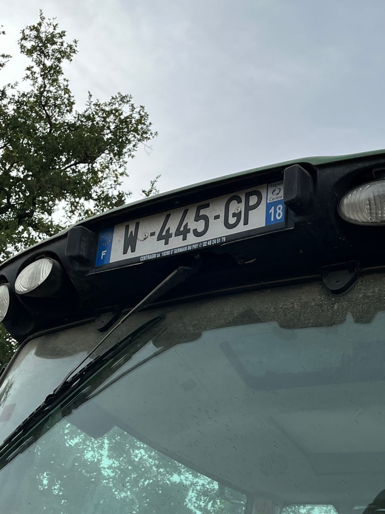 Tracteur chargeur JOHN DEERE 6140R - photo slide 8