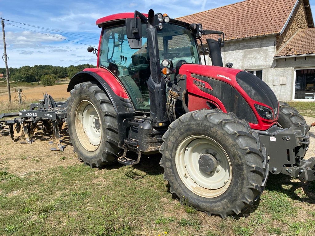 Tracteur VALTRA N 134 H5 - photo slide 4
