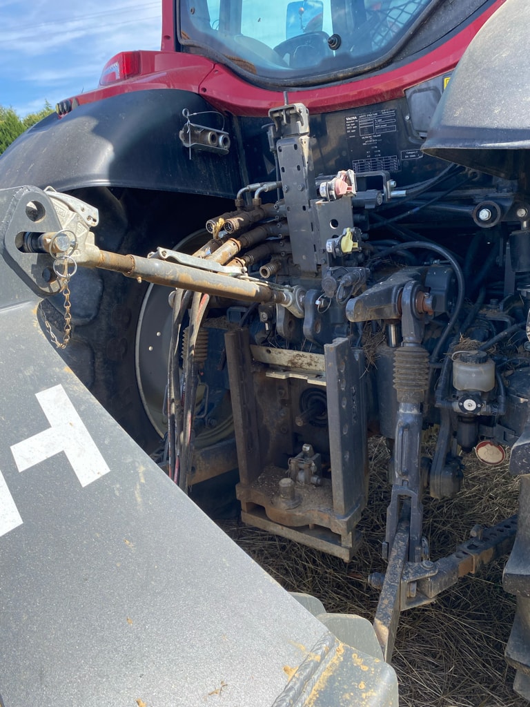 Tracteur VALTRA N 134 H5 - photo slide 13