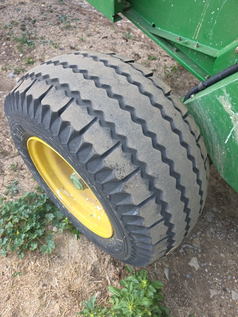 Presse balles rondes JOHN DEERE 592 Maxicut - photo slide 6
