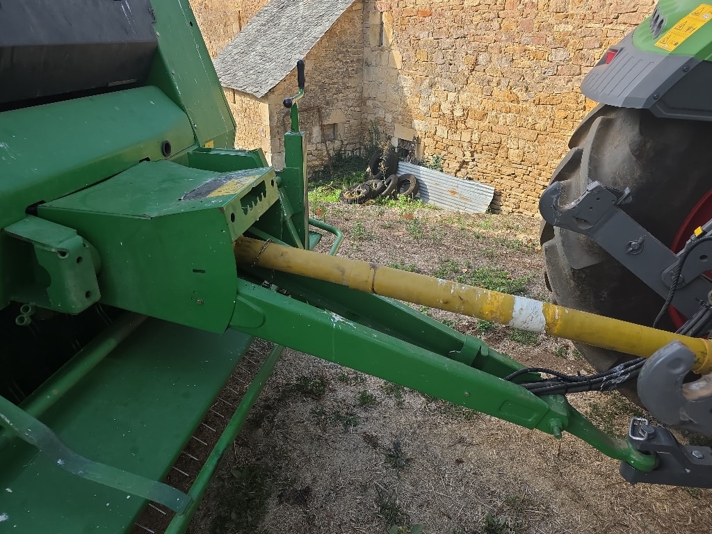 Presse balles rondes JOHN DEERE 592 Maxicut - photo slide 8
