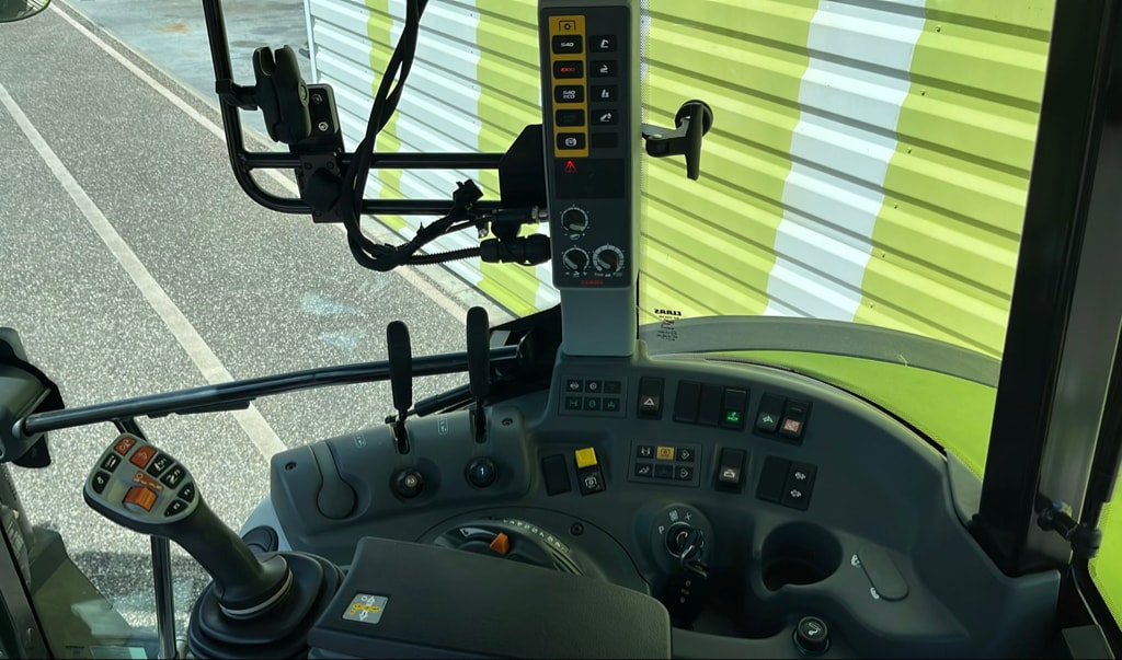 Tracteur chargeur CLAAS Arion 450 Panoramic - photo slide 11