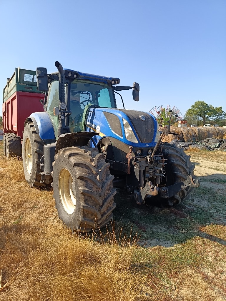 Tracteur NEW HOLLAND T7.245 SW II - photo slide 1