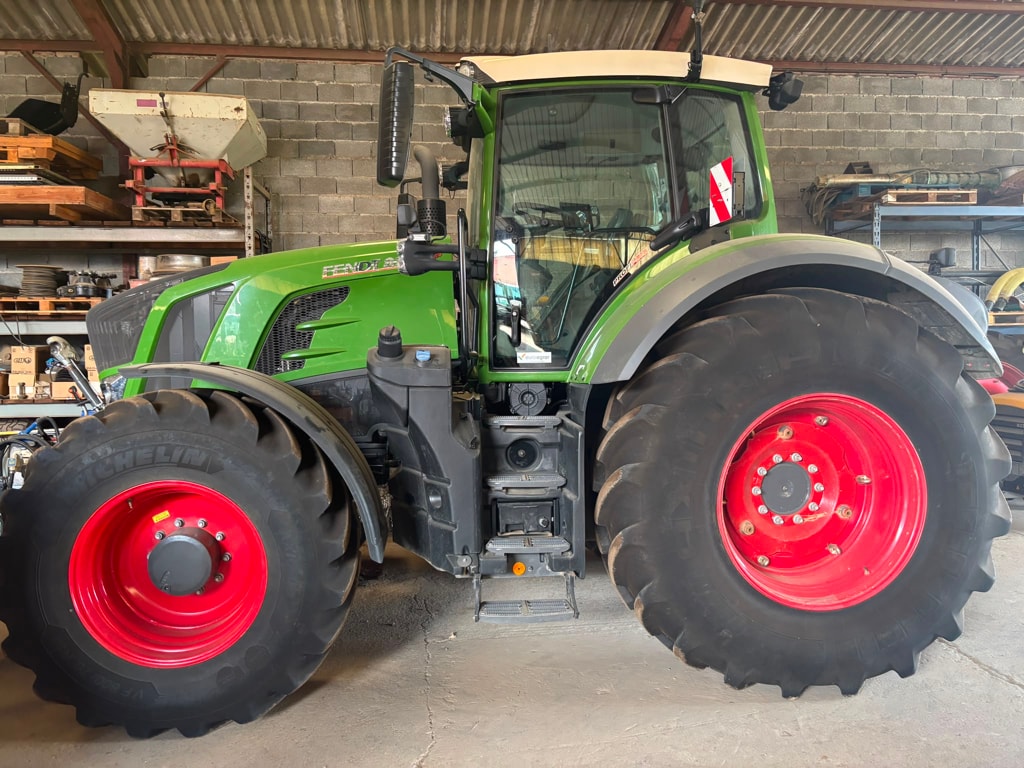 Tracteur FENDT 824 VARIO PROFI + - photo slide 2