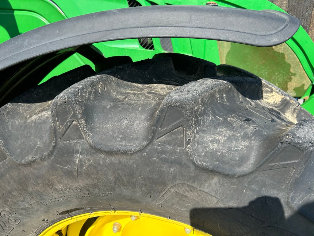 Tracteur JOHN DEERE 6150M - photo slide 11