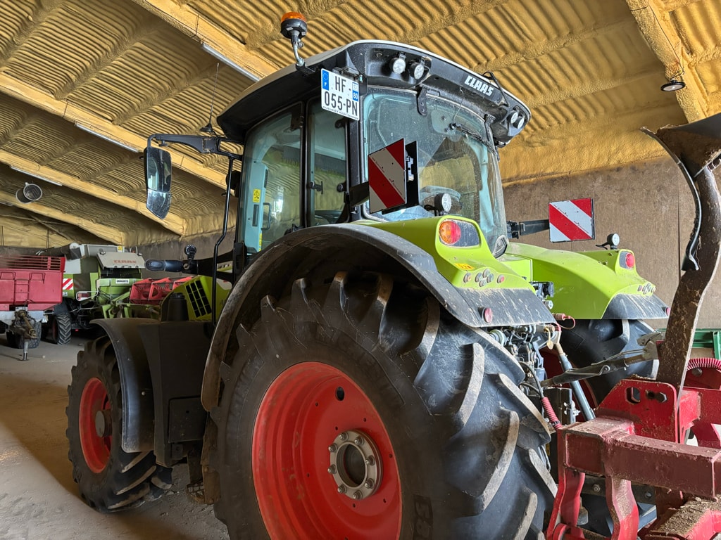 Tracteur CLAAS ARION 630 - photo slide 4