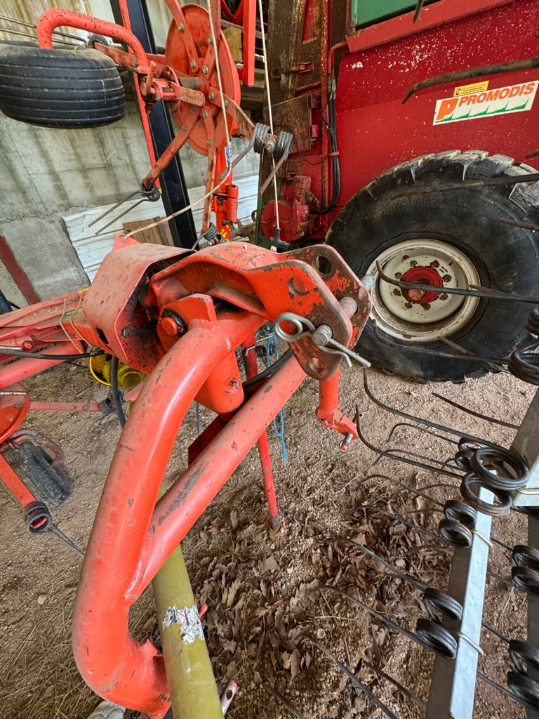 Faneuse KUHN GF 4201 MH - photo slide 5