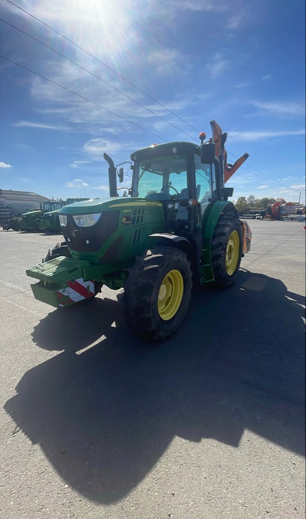 Tracteur JOHN DEERE 6110M+ epareuse - photo slide 2