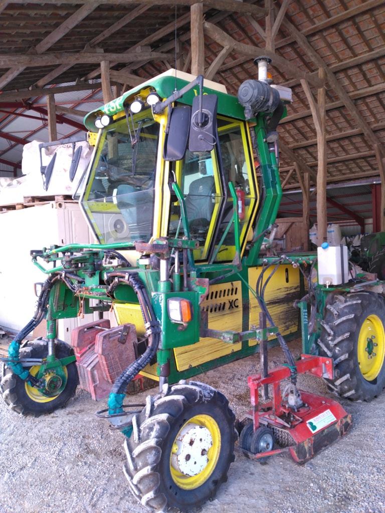 Tracteur enjambeur VSP XC VIGNERON - photo slide 2