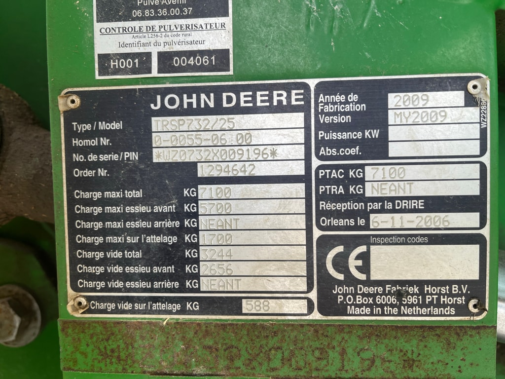 Pulverisateur JOHN DEERE 732 - photo slide 11