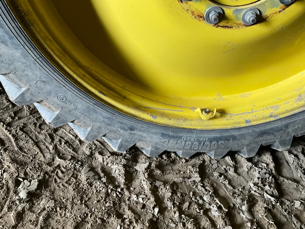 Tracteur JOHN DEERE 3050 - photo slide 9