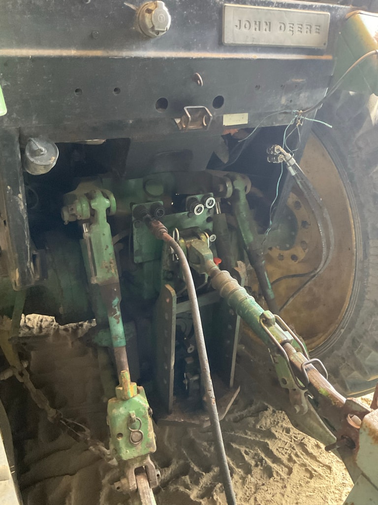 Tracteur JOHN DEERE 3050 - photo slide 12