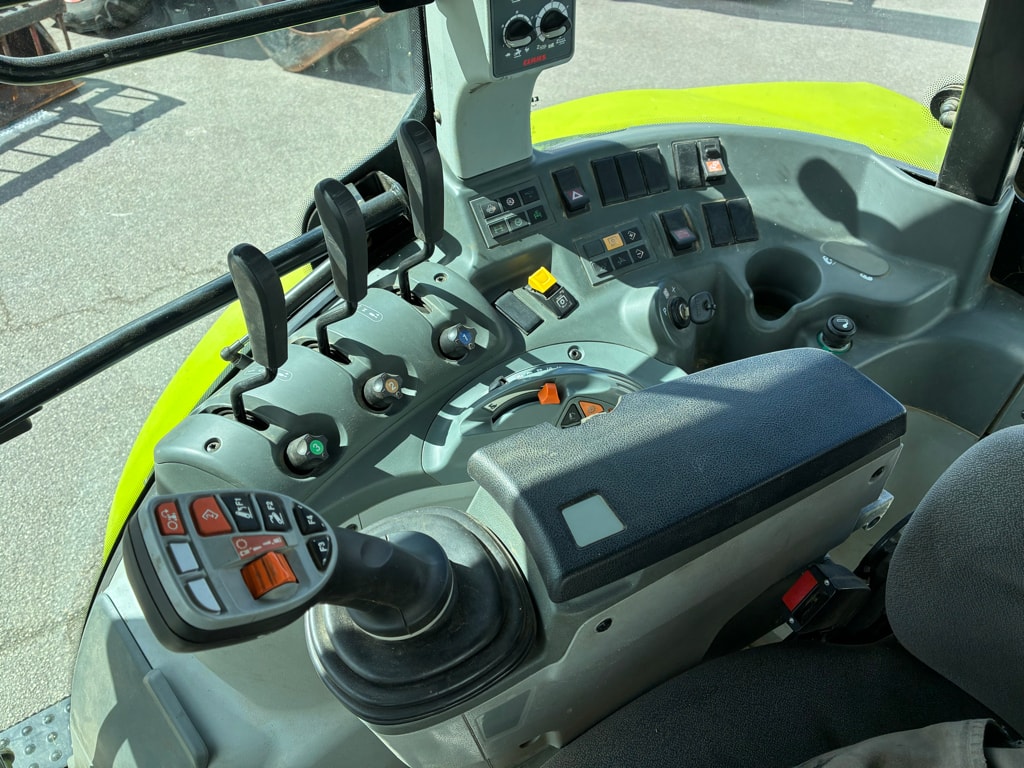 Tracteur CLAAS ARION 450 - photo slide 30