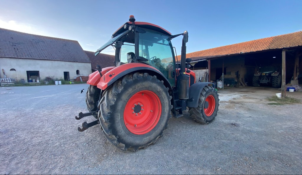Tracteur KUBOTA M 7151 K ACCESS - photo slide 3