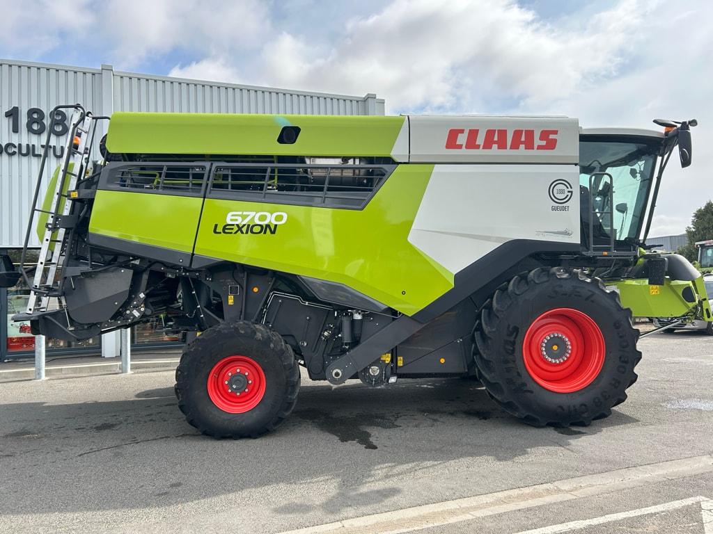 Moissonneuse CLAAS Lexion 6700 - photo slide 8
