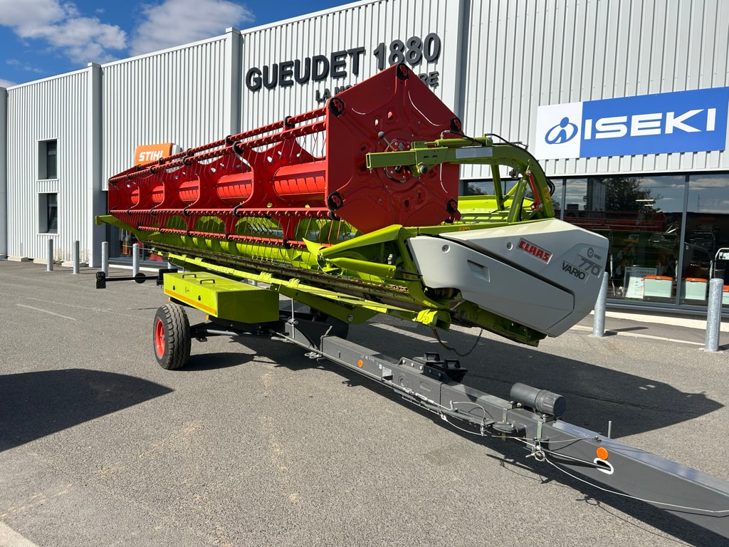 Moissonneuse CLAAS Lexion 6700 - photo slide 13