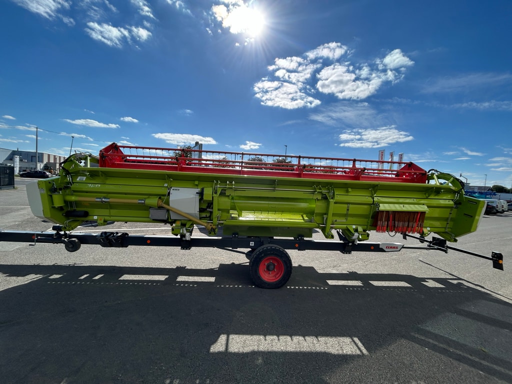 Moissonneuse CLAAS Lexion 6700 - photo slide 17