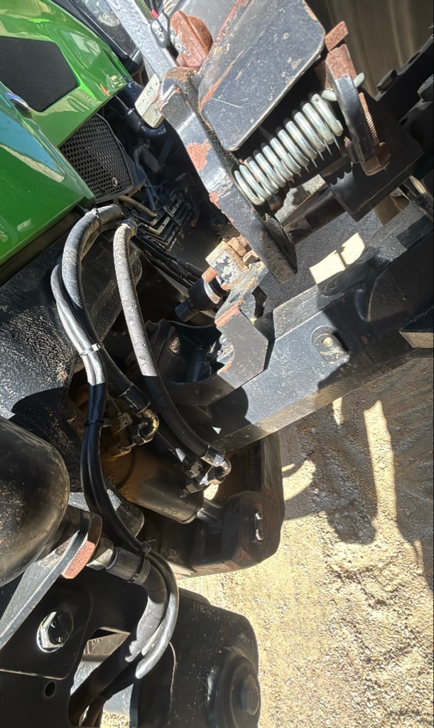 Tracteur DEUTZ FAHR AGROTRON 210 - photo slide 11