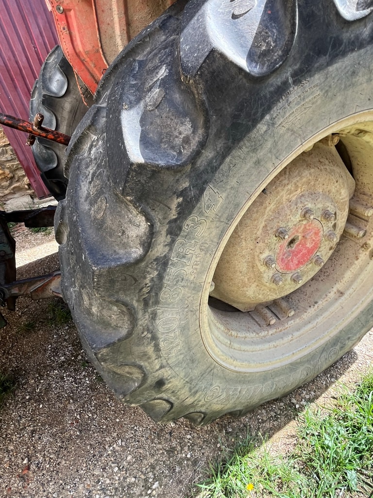 Tracteur chargeur RENAULT 751 - photo slide 10