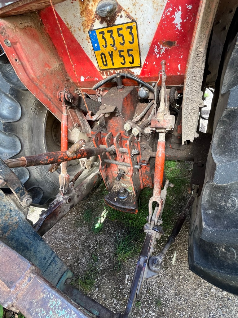 Tracteur chargeur RENAULT 751 - photo slide 11
