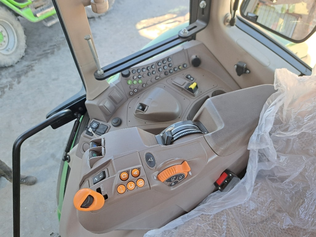 Tracteur JOHN DEERE 6M115 - photo slide 23