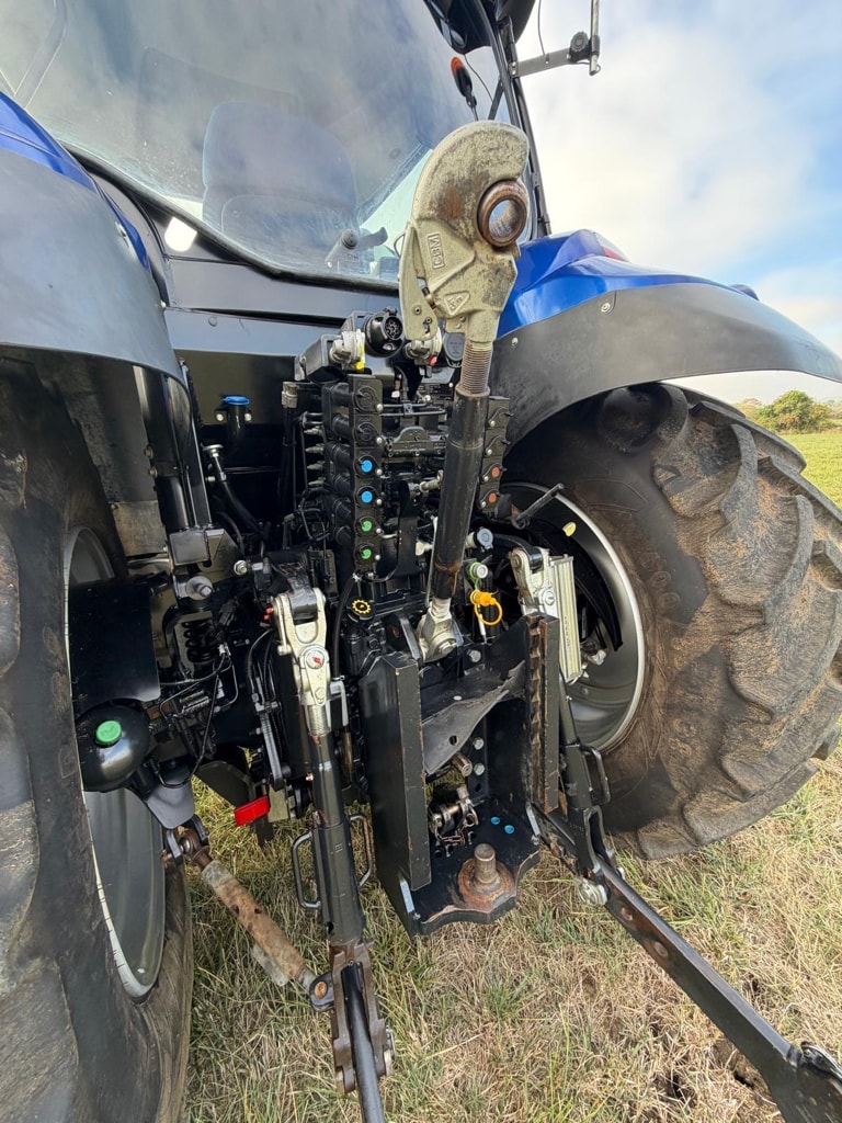 Tracteur NEW HOLLAND T6.160 - photo slide 5