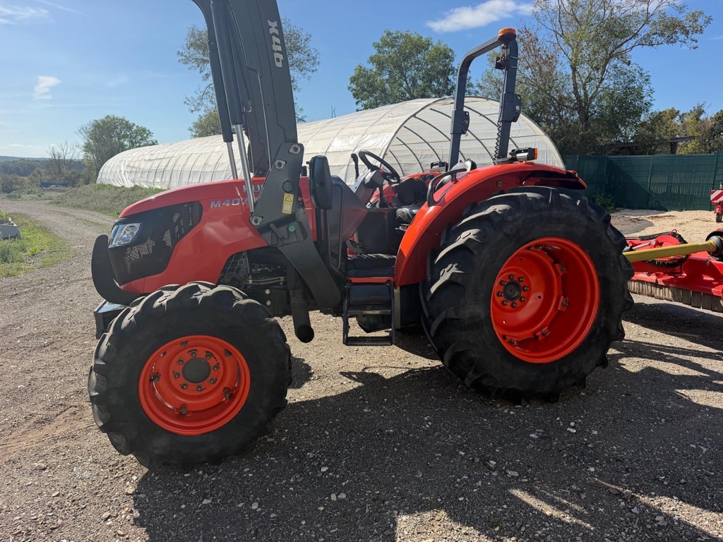 Tracteur chargeur KUBOTA M4072 - photo slide 11