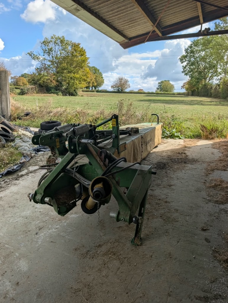 Faucheuse KRONE Easy cut R 400 - photo slide 2