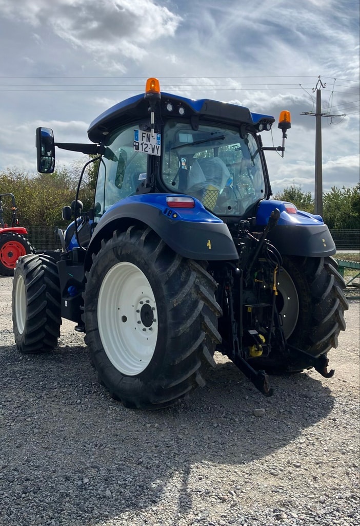 Tracteur chargeur NEW HOLLAND T5.110 AUTO COMMAND - photo slide 8
