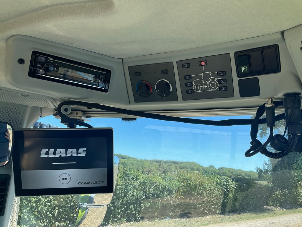 Tracteur CLAAS ARION 530 CEBIS - photo slide 15