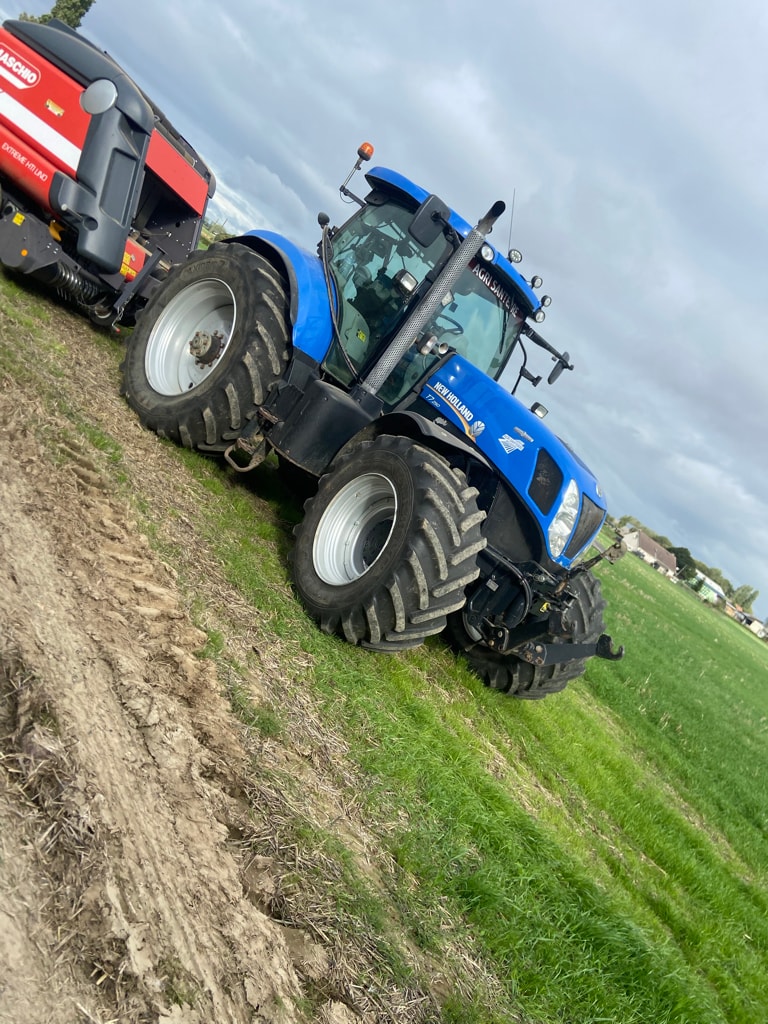 Tracteur NEW HOLLAND T7.250 - photo slide 2