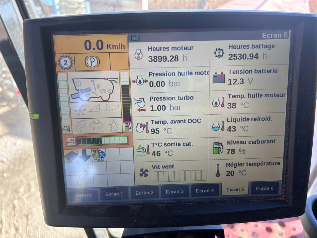 Moissonneuse CASE IH AXIAL-FLOW 6140 - photo slide 22