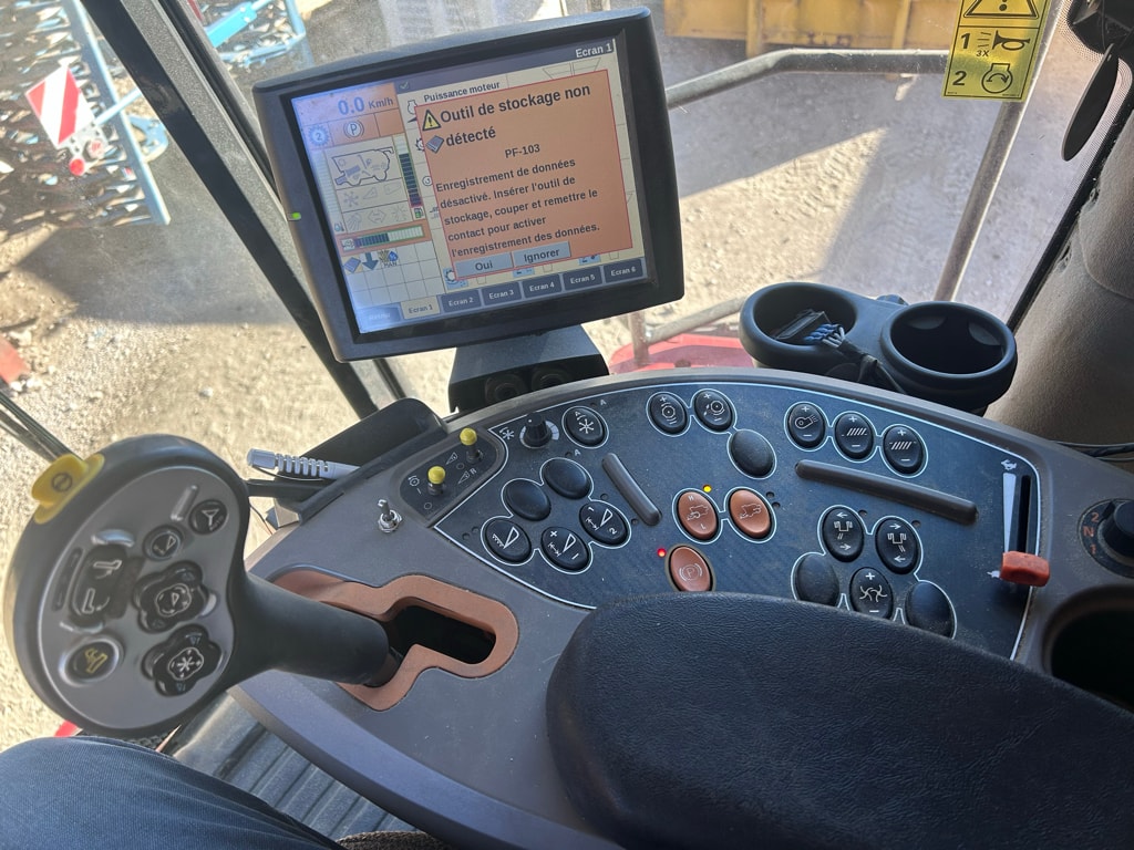 Moissonneuse CASE IH AXIAL-FLOW 6140 - photo slide 25
