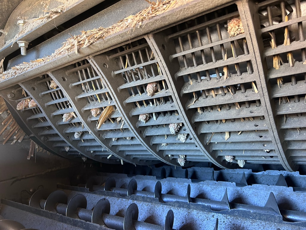 Moissonneuse CASE IH AXIAL-FLOW 6140 - photo slide 14