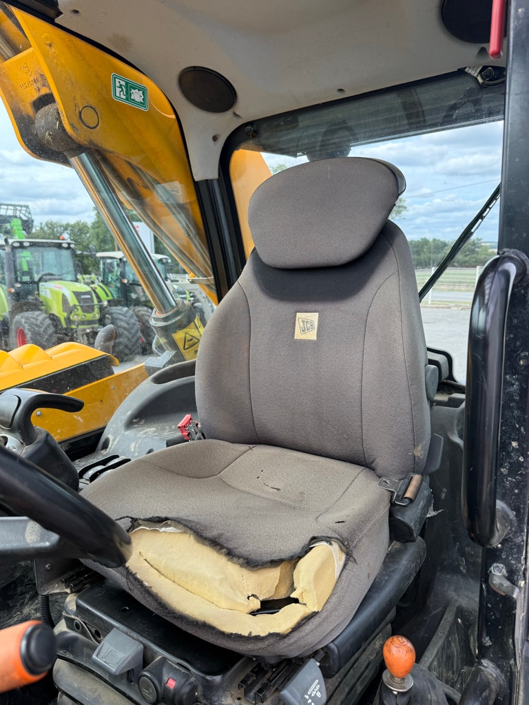 Telescopique JCB 531-70 AGRI SUPER - photo slide 10